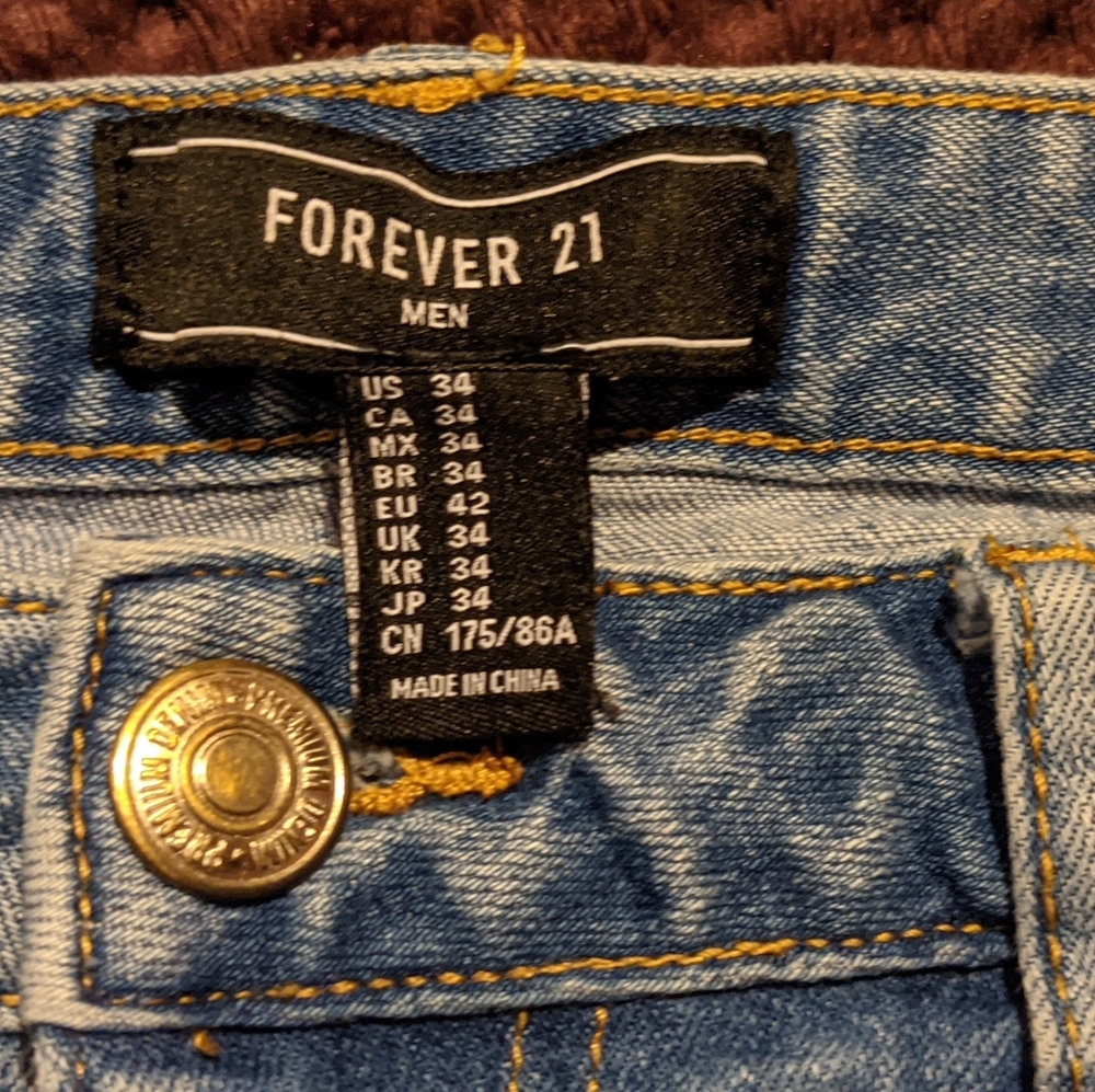 Forever 21 men's size 34 blue jeans